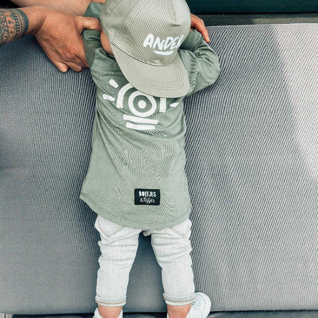 longsleeve met print op de rug. Rugprint. Beachy uniek surfshirt surfkleding. Zomerkleding winterkleding jongens