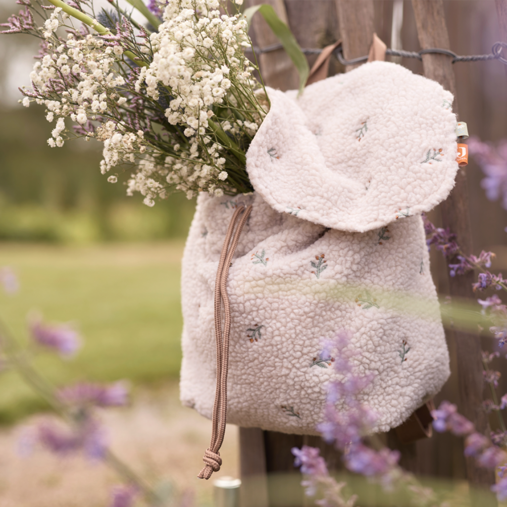 Gepersonaliseerd teddy rugtasje rugzak rugtas rugzakje tas met naam. Bruin Biscuit naturel zandkleurig baby jongen meisje kinderdagverblijf peuterspeelzaal eerste tasje babyspulletjes Jollein Boefjes en Bijtjes kraamcadeau zwangerschap kraamfeest babyborrel ruit geruit ruitjes checks checked