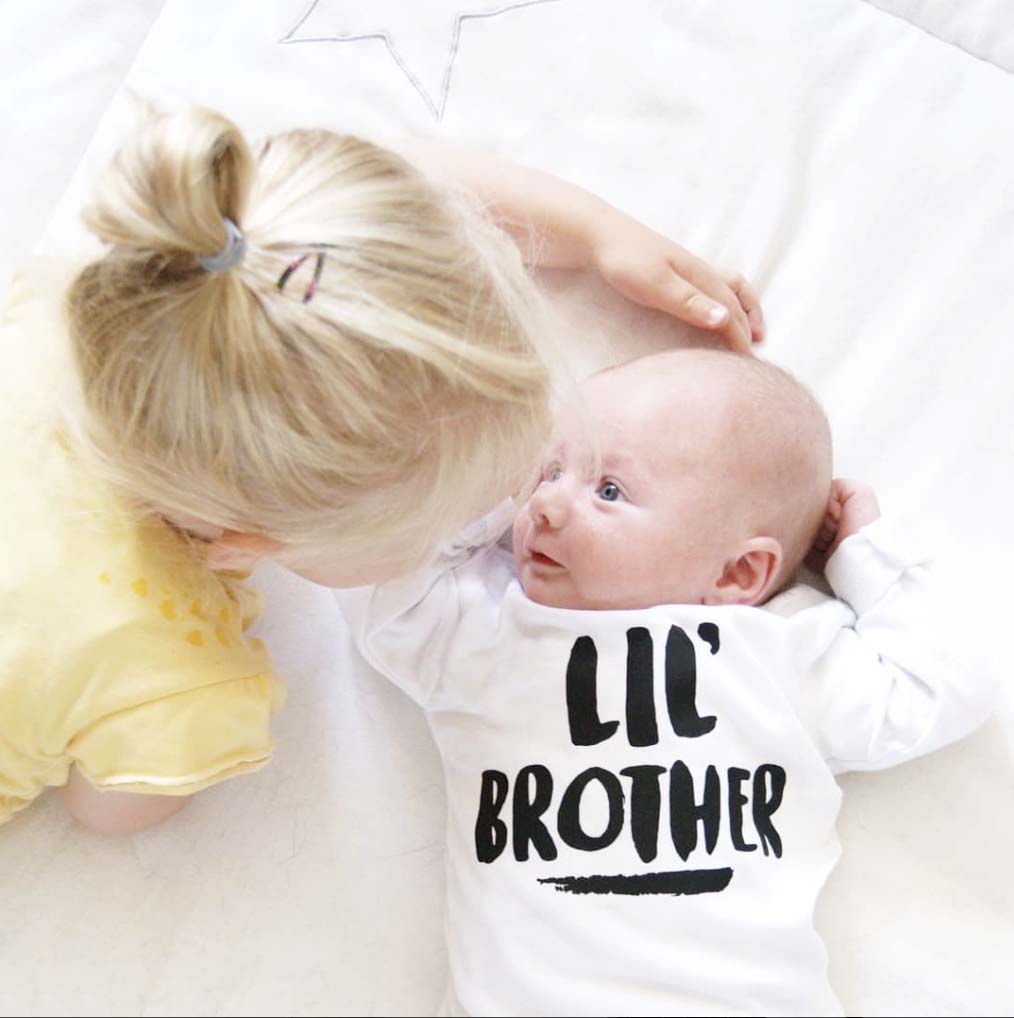 Lil Brother shirtje. Voor kleine broertjes. Leuk icm Big Brother of Big Sister. Photoshoop tip en Gender reveal tip. Zwangerschapsaankondiging of kraamcadeau
