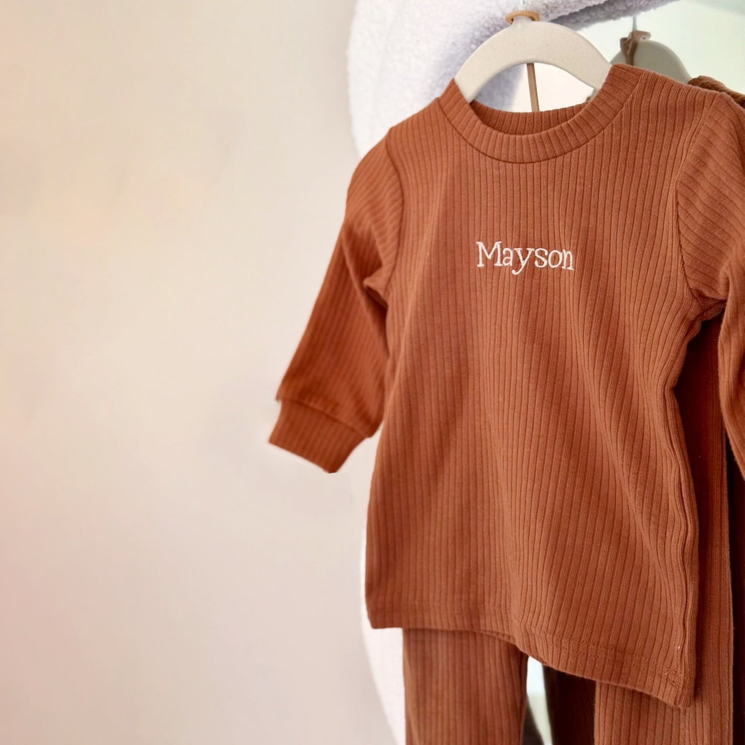 Pyjama (met Naam) - Bruin