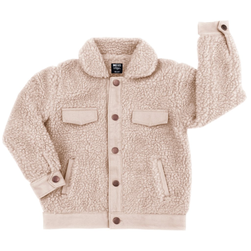 Teddy jasje bruin beige zand naturel voor jongens voor meisjes teddystof winterjas zomerjas tussenjasje gepersonaliseerd met naam geborduurde jas met naam geborduurd boefjes en bijtjes jongensjas meisjesjas winterkleding zomerkleding babyjasje peuterjasje kinderjas
