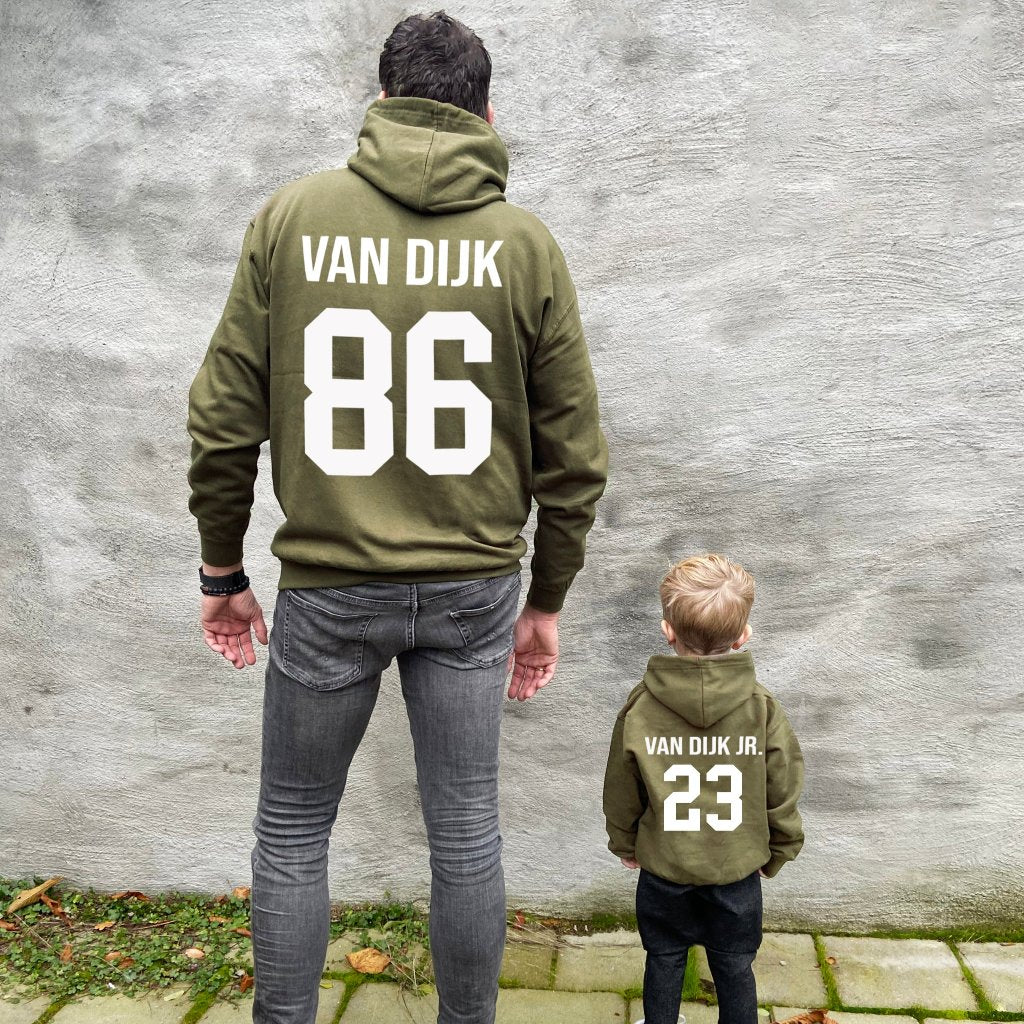 Twinning Twin Set vaderdagcadeau kerstcadeau sinterklaascadeau kado voor papa vader matchen met kind zwangerschapsaankondiging vader en zoon papa en dochter uniek vaderdag kado boefjes en bijtjes truien Daddy Mini