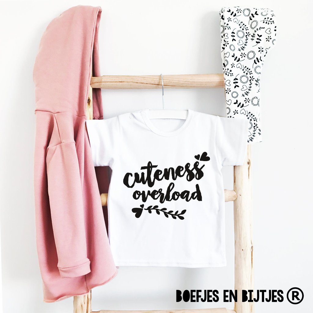 Cuteness Overload Shirt, Babyshirtje, meisjesshirtje, schattig.
Super leuk als kraamcadeau.