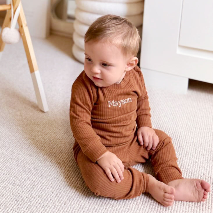 Pyjama (met Naam) - Bruin