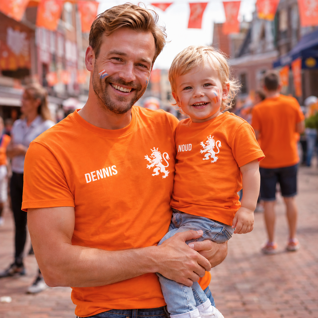 Vader en Kind WK Shirts | Leeuw + Naam